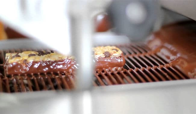 Como comprar a melhor cobrideira de chocolate